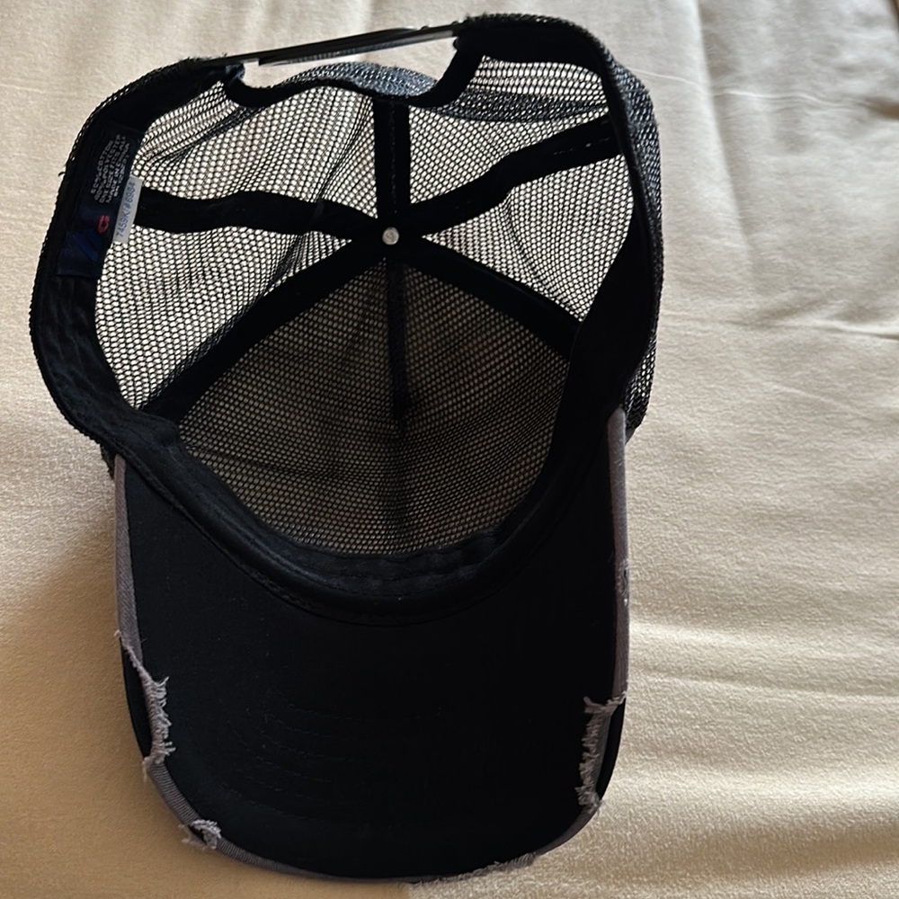 Baseball cap - Picture 2 of 2